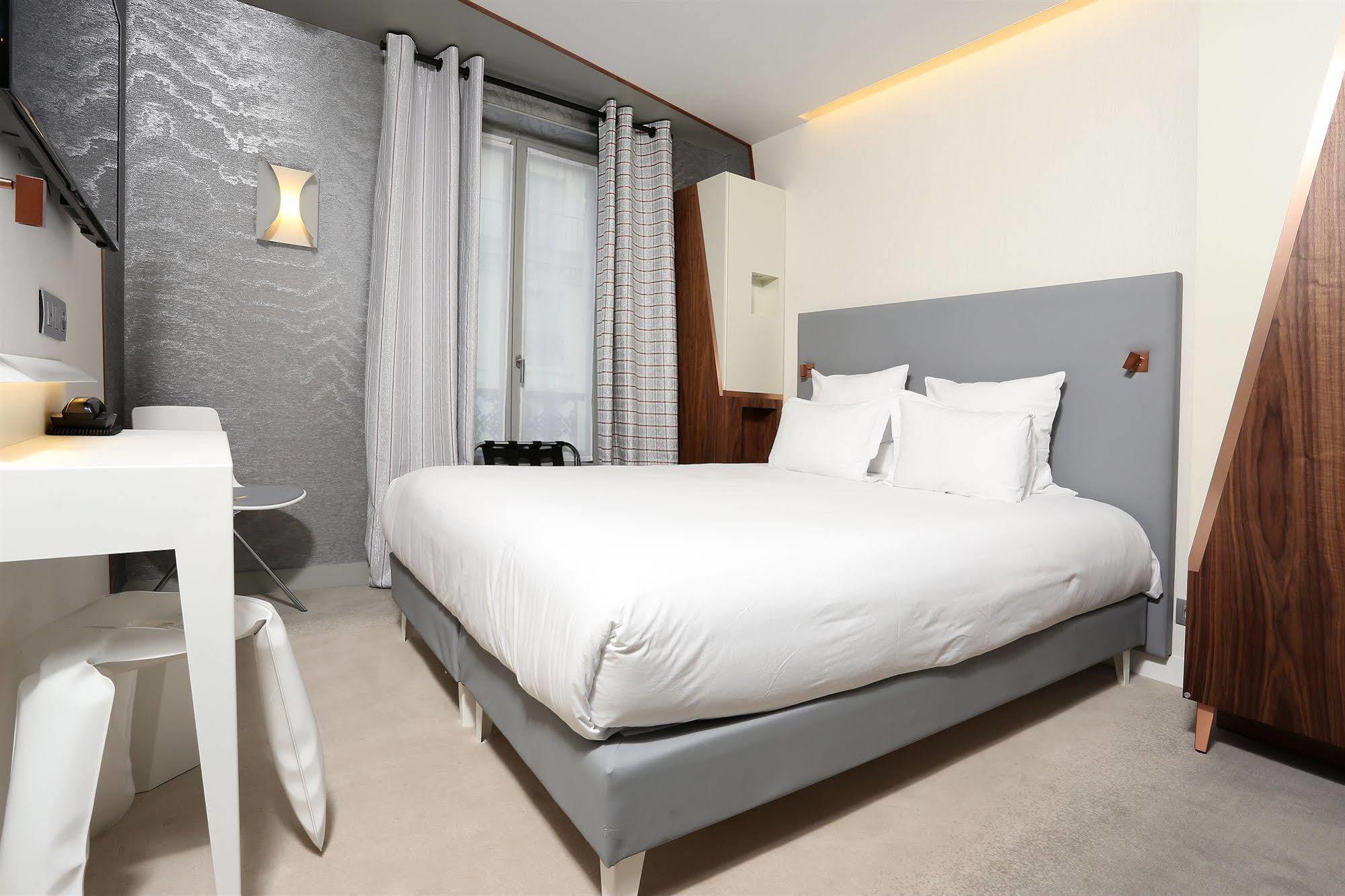Le Malown Paris Dış mekan fotoğraf
